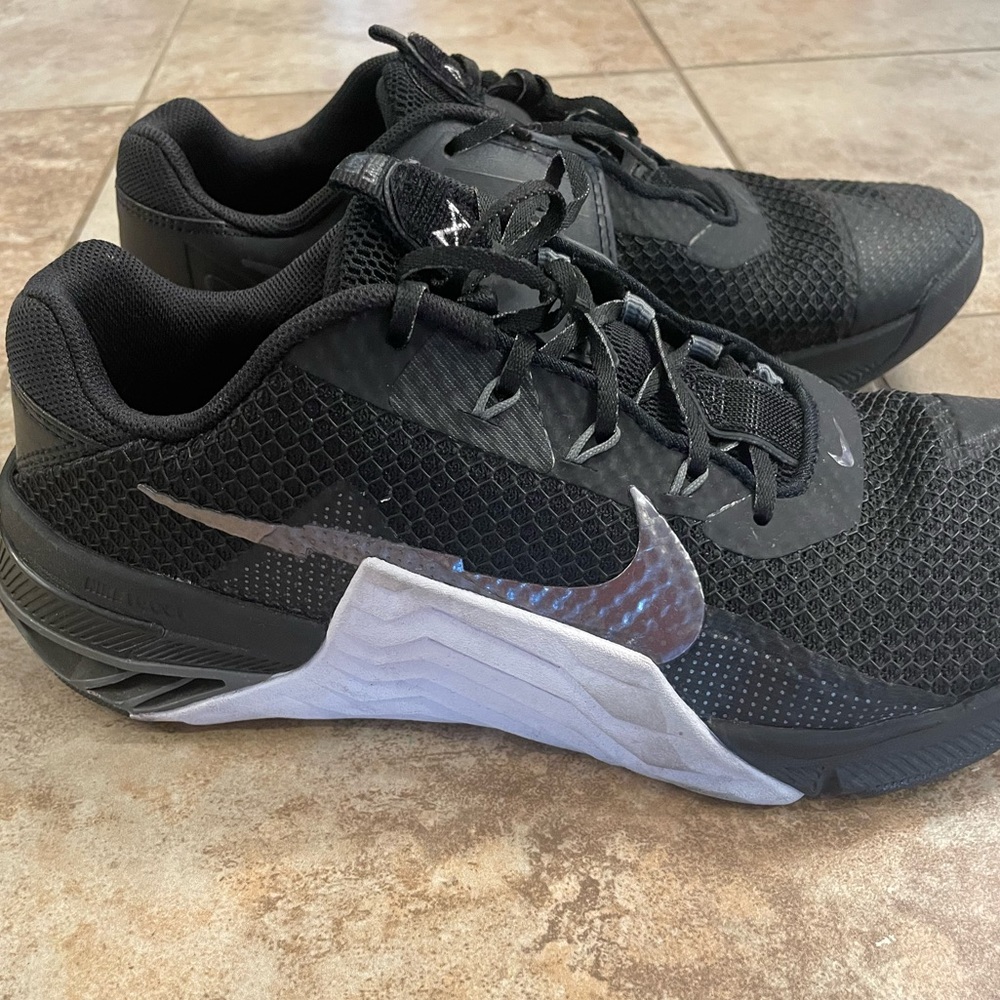 Nike met con 7